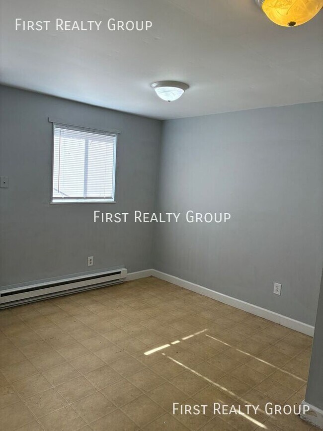 Building Photo - 4913 Northcutt-Apt. 2