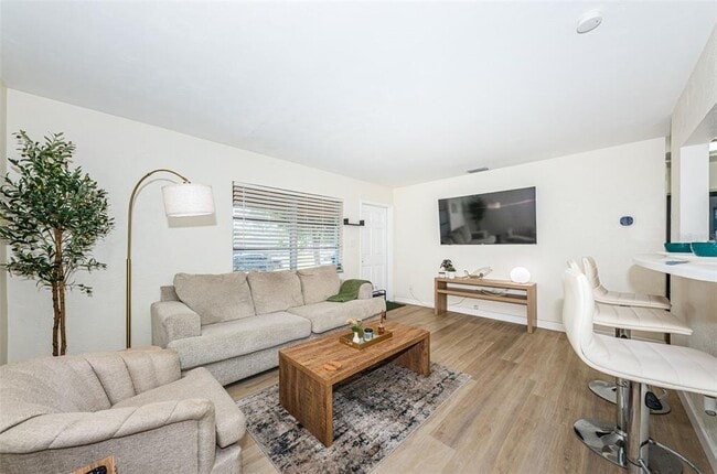 Foto del edificio - 4249 8th Ave N