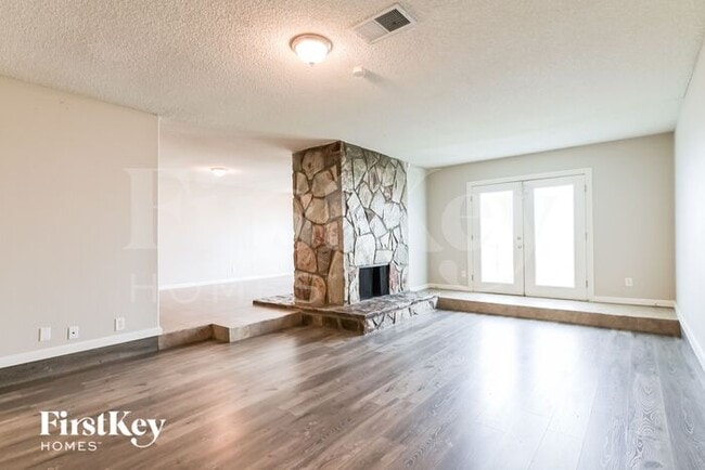 Building Photo - 4684 El Canasta Way