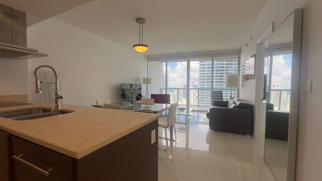 Foto del edificio - 485 Brickell Ave