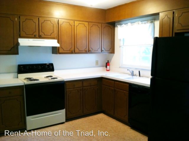 Building Photo - 5307 Courtfield Dr