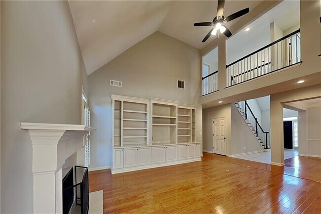 Foto del edificio - 1751 Wilkenson Ct NE