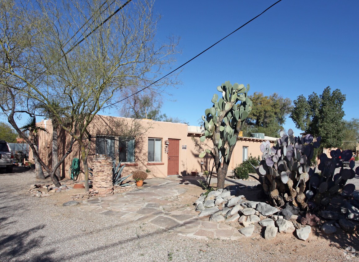 Foto del edificio - 2945-2955 N Cherry Ave
