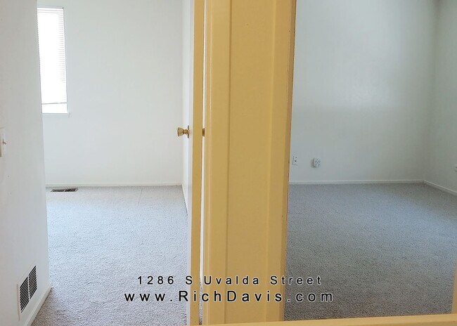 Foto del edificio - 2 bed, 1 Bath, 900 sqft with washer/dryer ...