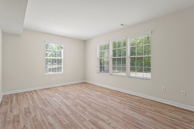 Foto del edificio - 119 Sunset Ave NW