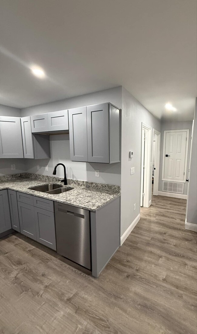 Foto del edificio - 1109 S Wilson St