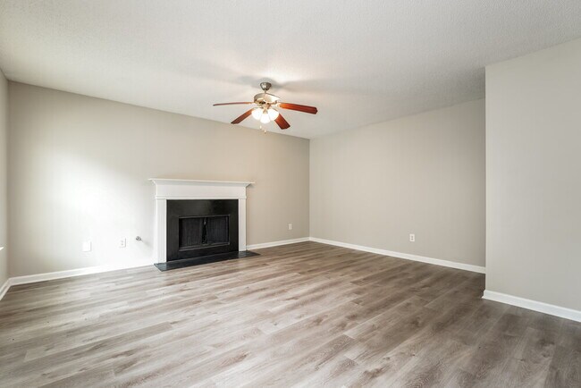 Building Photo - 4945 Notting Glen SW