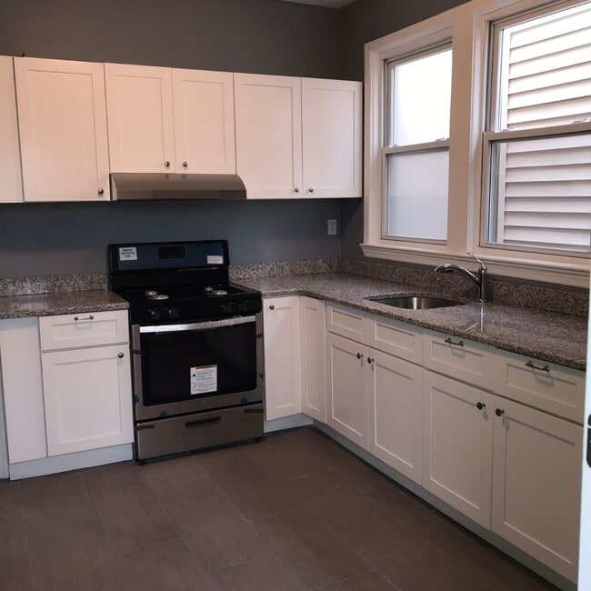 Cocina - 45 S 7th St