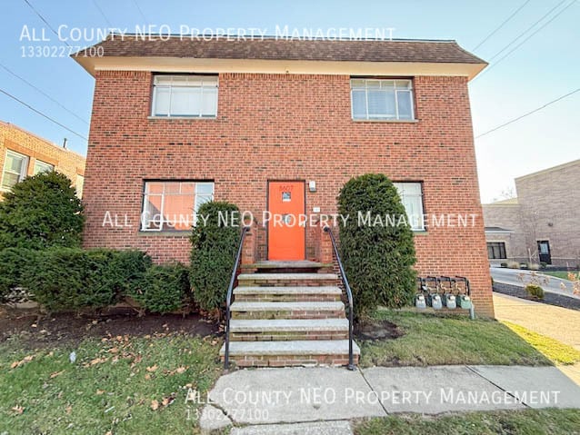Primary Photo - 8607 Detroit Ave