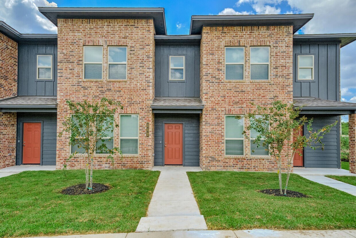 Primary Photo - 4089 Cross Park Dr