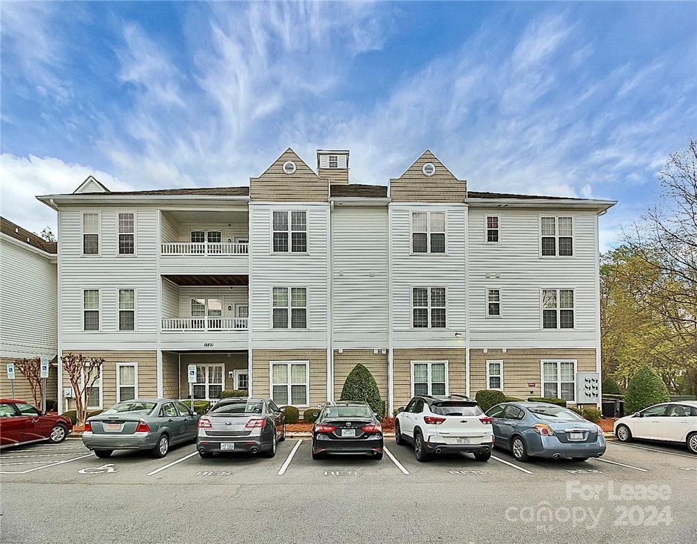 18801 Oakhurst Blvd Unit 1C, Cornelius, NC 28031 Condo for Rent in