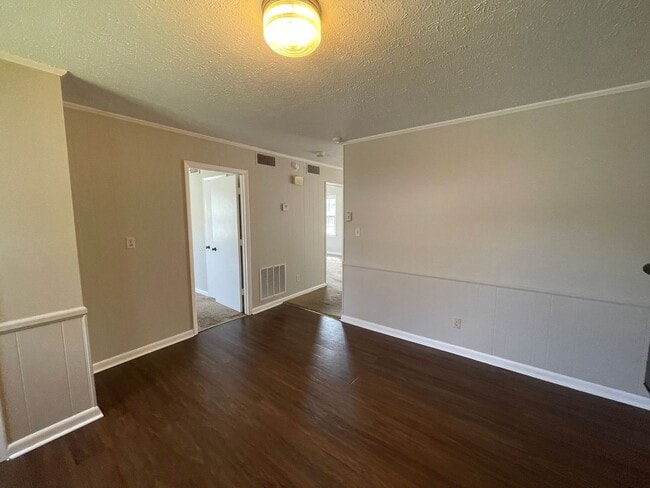 Building Photo - SHJ279-1012 Mark Drive