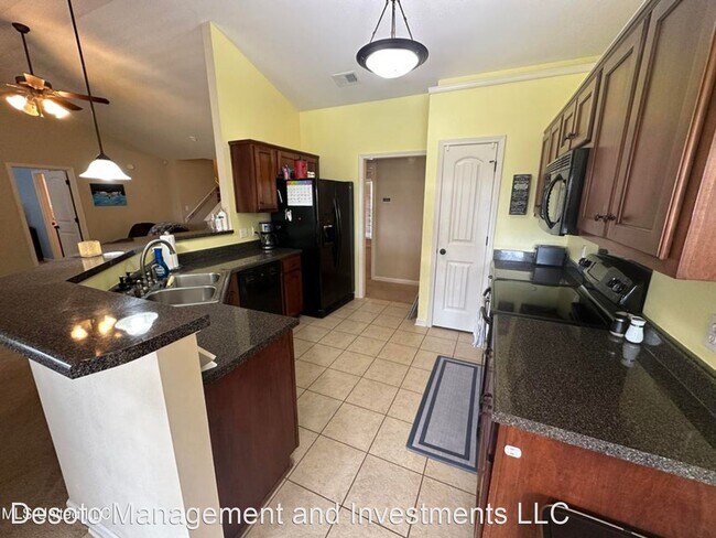 Building Photo - 4 br, 2 bath House - 5772 Hunters Chase
