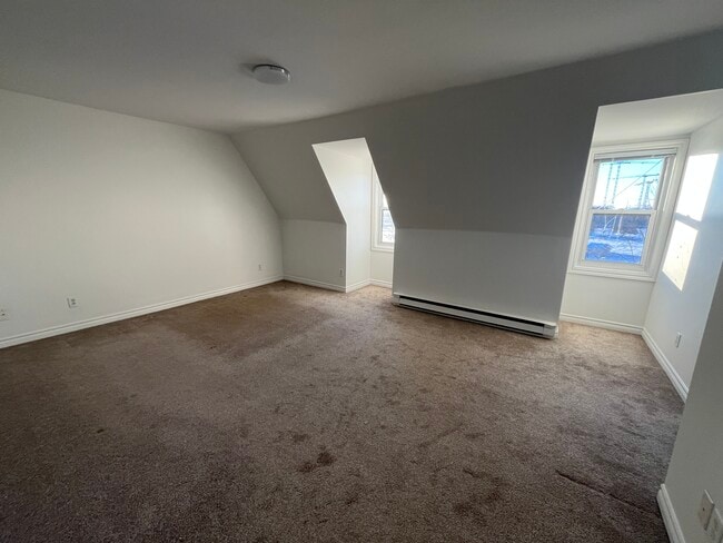 Building Photo - 5813 Cunard St