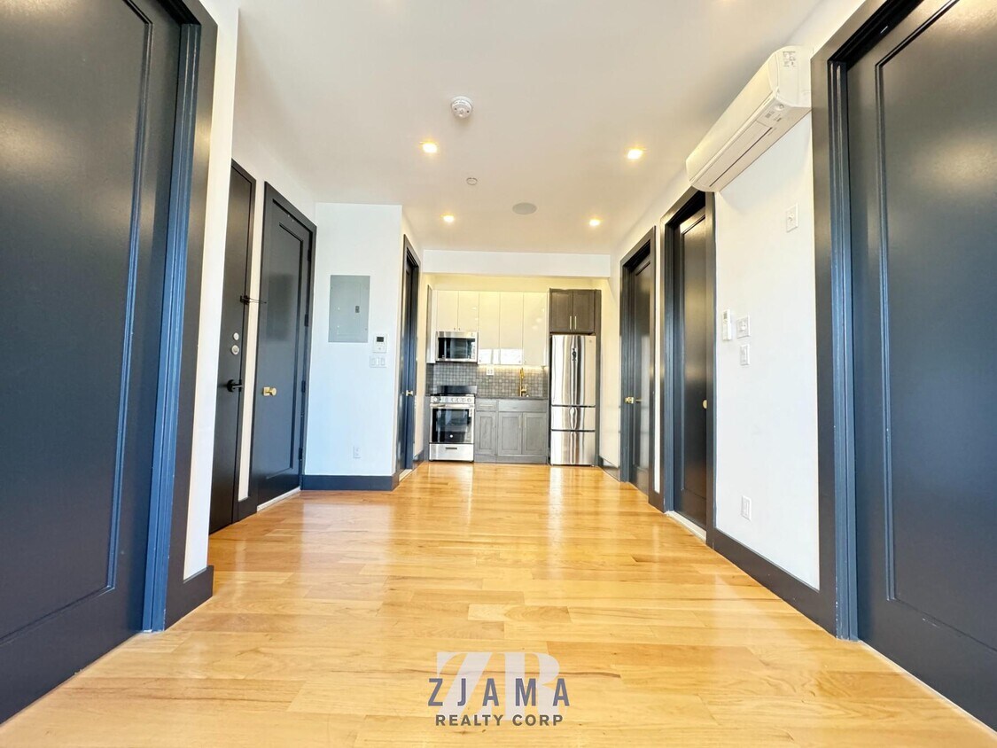 Foto principal - 561 Fourth Avenue