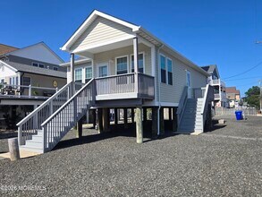 Building Photo - 52 Adair Dr