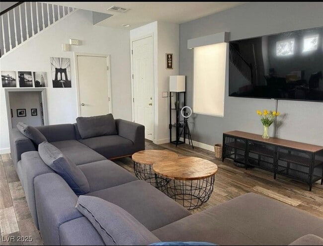 Foto del edificio - 5289 Coral Ribbon Ave