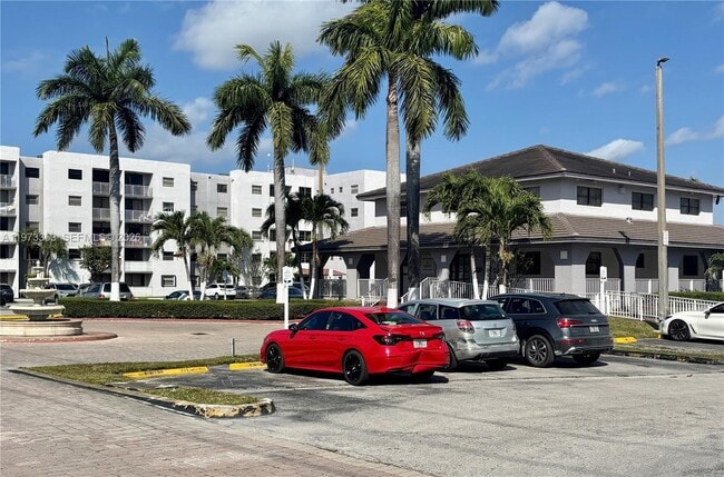 Foto del edificio - 8145 NW 7th St