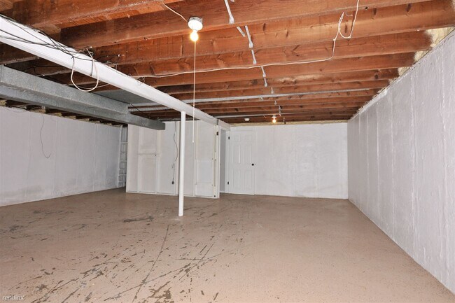 Foto del edificio - 3 br, 1.5 bath House - 805 Shepley Dr