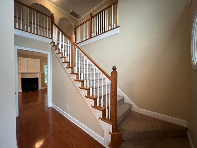 Foto del edificio - 1102 Highmoor Ln
