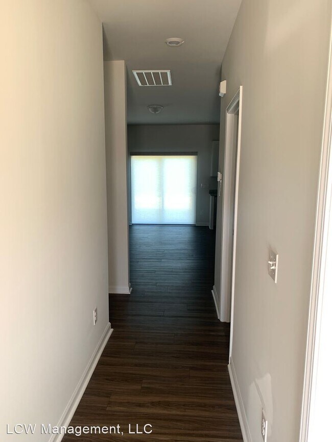 Foto del edificio - 4 br, 3 bath House - 1560 Ever Spring Drive