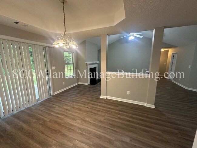 Building Photo - 154 Willow Springs Ln