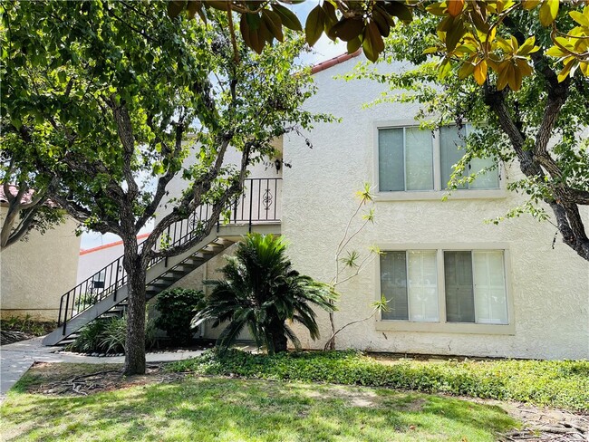 Building Photo - 6675 Paseo Del Norte