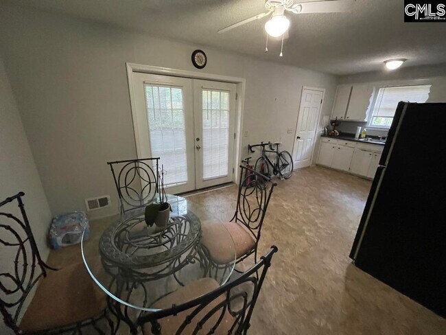 Foto del edificio - 1900 Lorick Ave