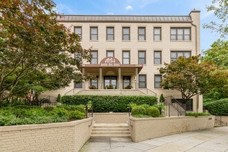 Building Photo - 2630 Adams Mill Rd NW