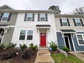 Building Photo - 3096 Spline Cir