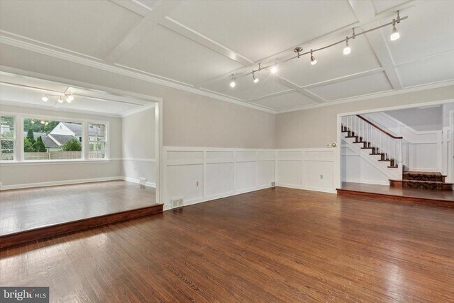 Foto del edificio - 310 Pine Tree Rd