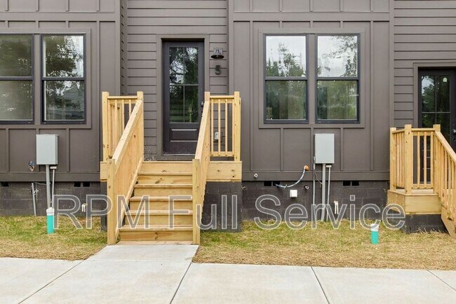 Building Photo - 4021 Clarksville Pike