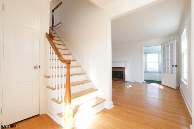 Foto del edificio - 231 Short Hills Ave