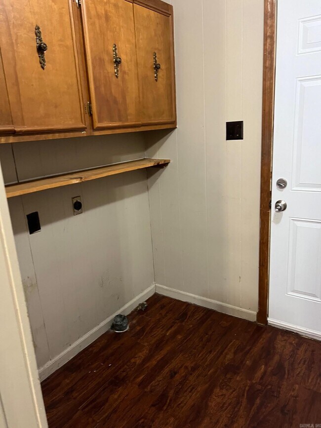 Foto del edificio - 213 Oak Ln