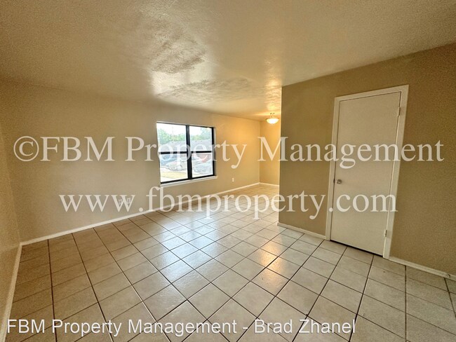 Foto del edificio - 2 br, 1 bath Apartment - 1207 N Clay 1207 ...