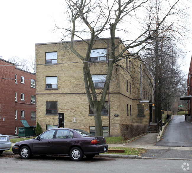 Building Photo - Kingsway Park Apartments