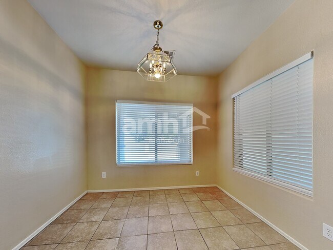 Foto del edificio - 7201 W Sunderland Ave