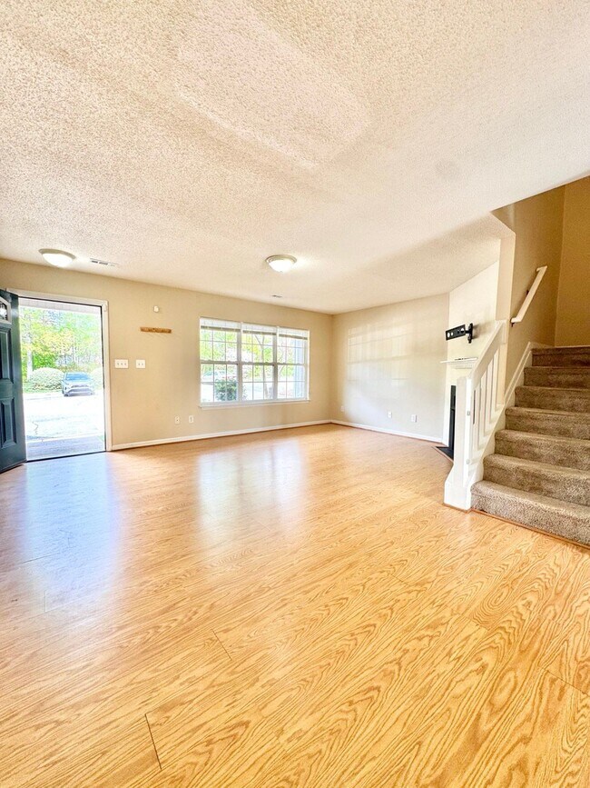 Foto del edificio - 4437 Carly's Way