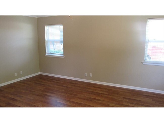 Building Photo - 1019 Shadow Wood Ln