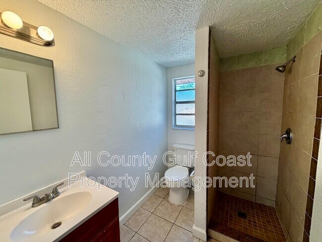 Foto del edificio - 910 61st Ave E