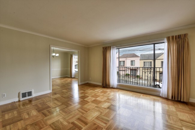 Foto del edificio - 715 30th Ave