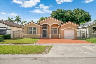 Building Photo - 15470 SW 41st Terrace