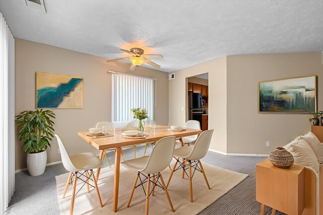 Sala de estar - Wildewood Commons