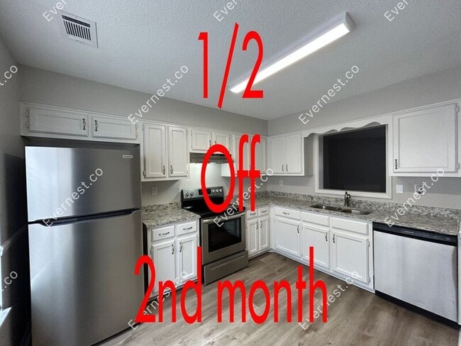 Building Photo - 524 Creekwood Cir S