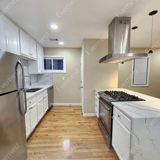 Foto del edificio - 1000 Hill St SE