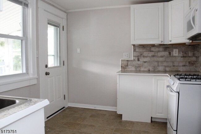 Building Photo - 26 Wagner Pl
