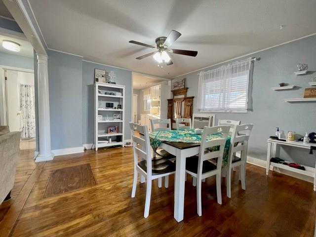 Foto del edificio - 404 S Oak Hill St