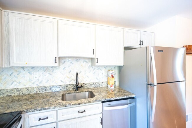 Foto del edificio - Lovely 3 BR/2.5 BA EOG Townhome in Laurel!