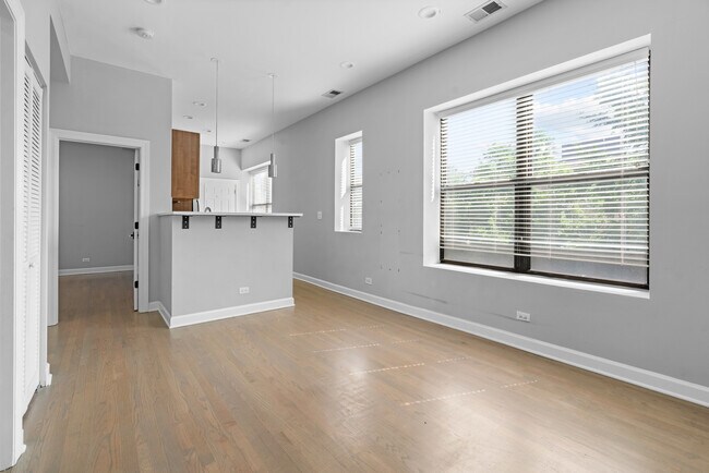Foto del edificio - 948 N Washtenaw Ave