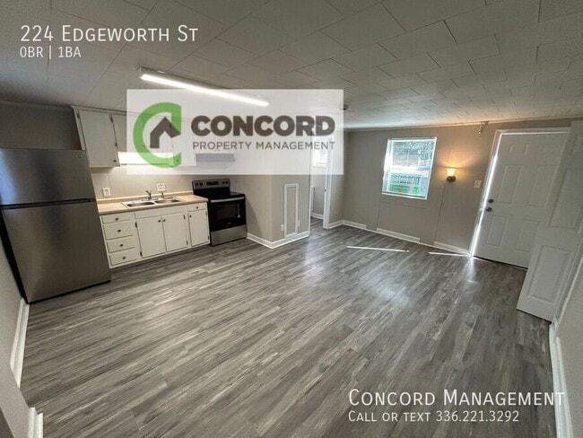 Photo - 224 Edgeworth St House